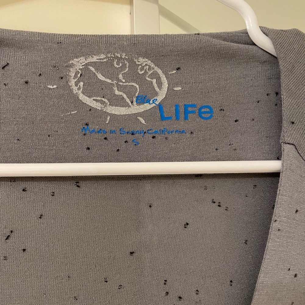 Blue Life Split Top - Picture 2 of 3